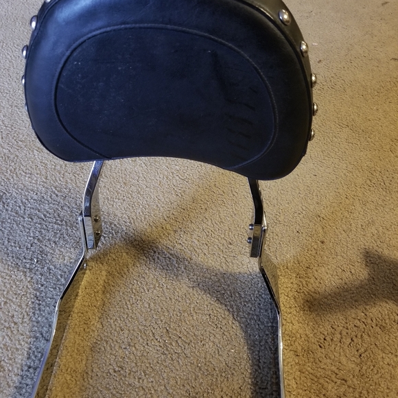 C90t Backrest and and backseat - Picture 2 of 4